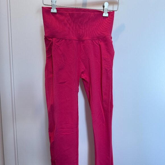 Seamless High Waist Scrunch Butt Yoga Pants - Picture 2 of 3